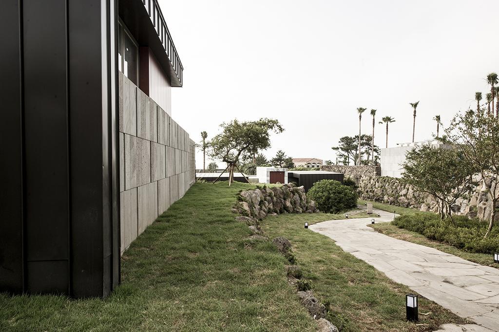 Stanford Hotel And Resort Jeju Buitenkant foto
