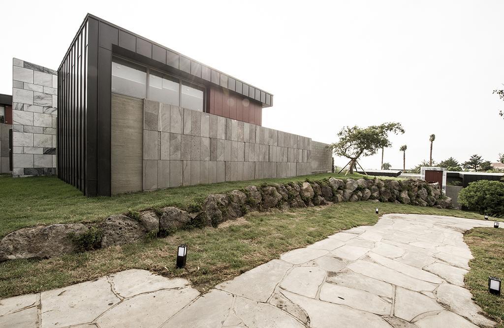 Stanford Hotel And Resort Jeju Buitenkant foto