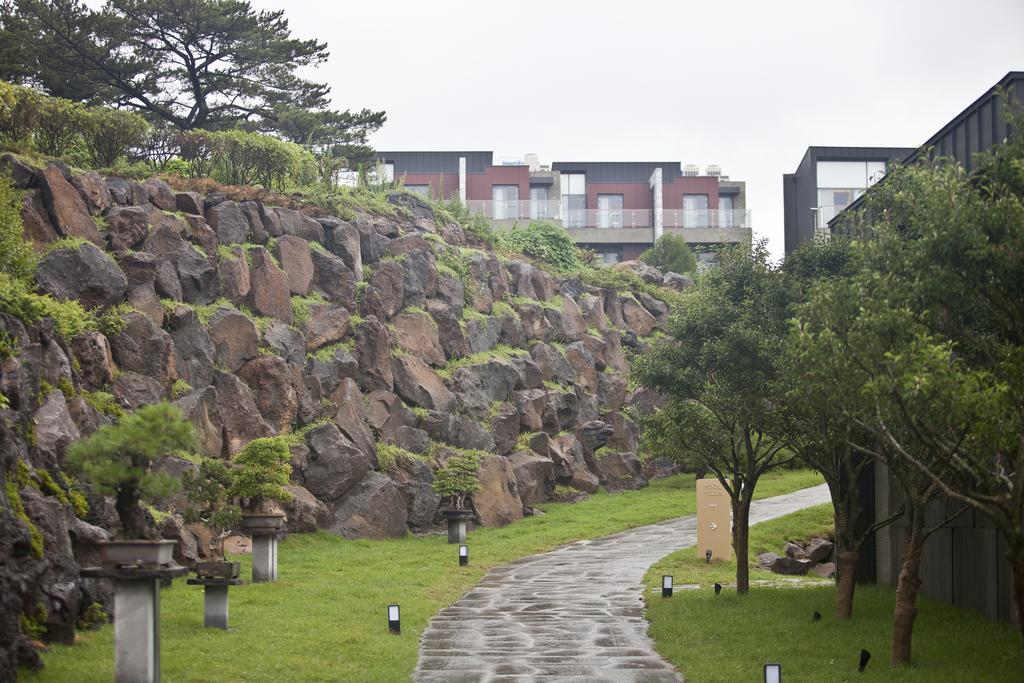 Stanford Hotel And Resort Jeju Buitenkant foto