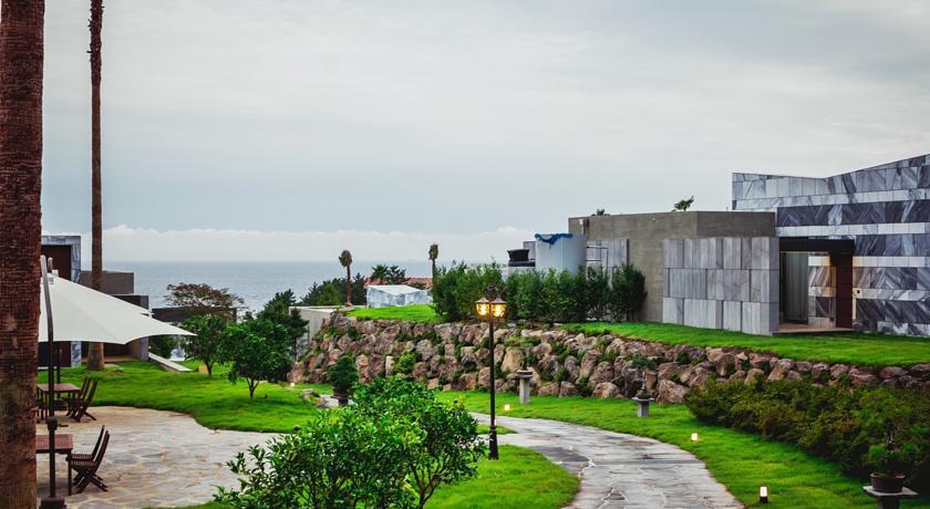 Stanford Hotel And Resort Jeju Buitenkant foto