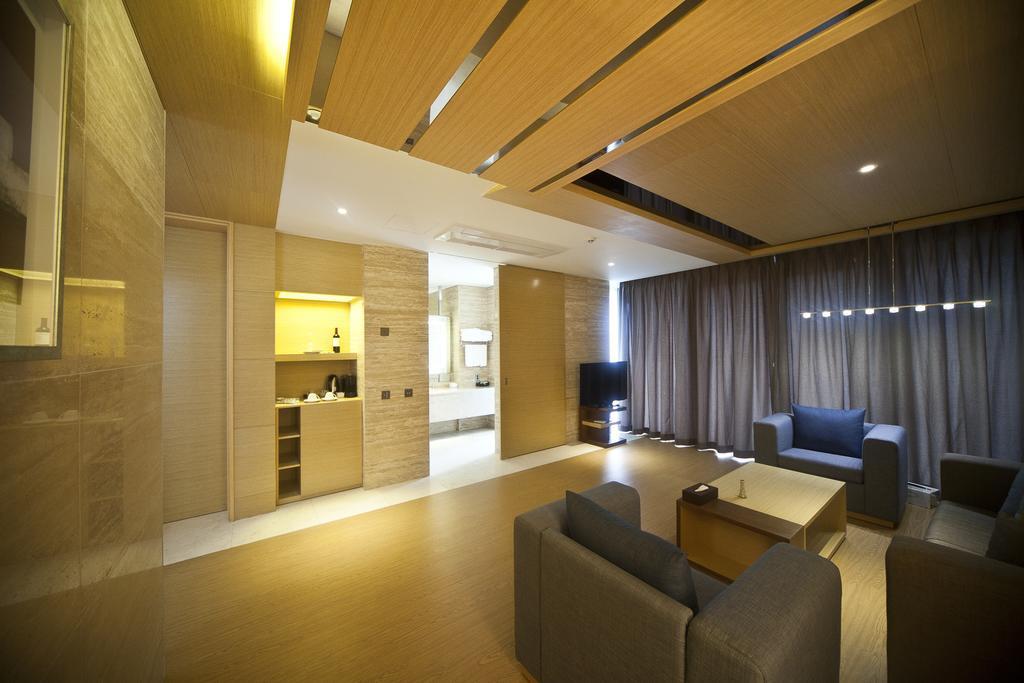 Stanford Hotel And Resort Jeju Buitenkant foto
